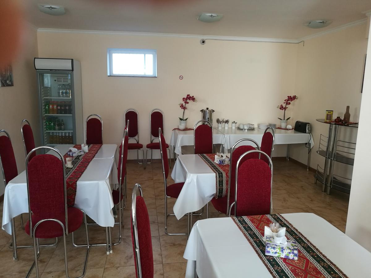 Ossanna Hotel Ереван Экстерьер фото