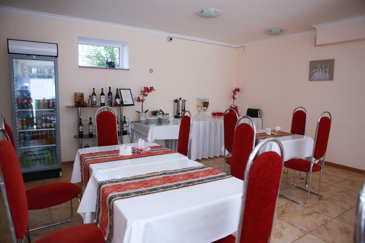 Ossanna Hotel Ереван Экстерьер фото